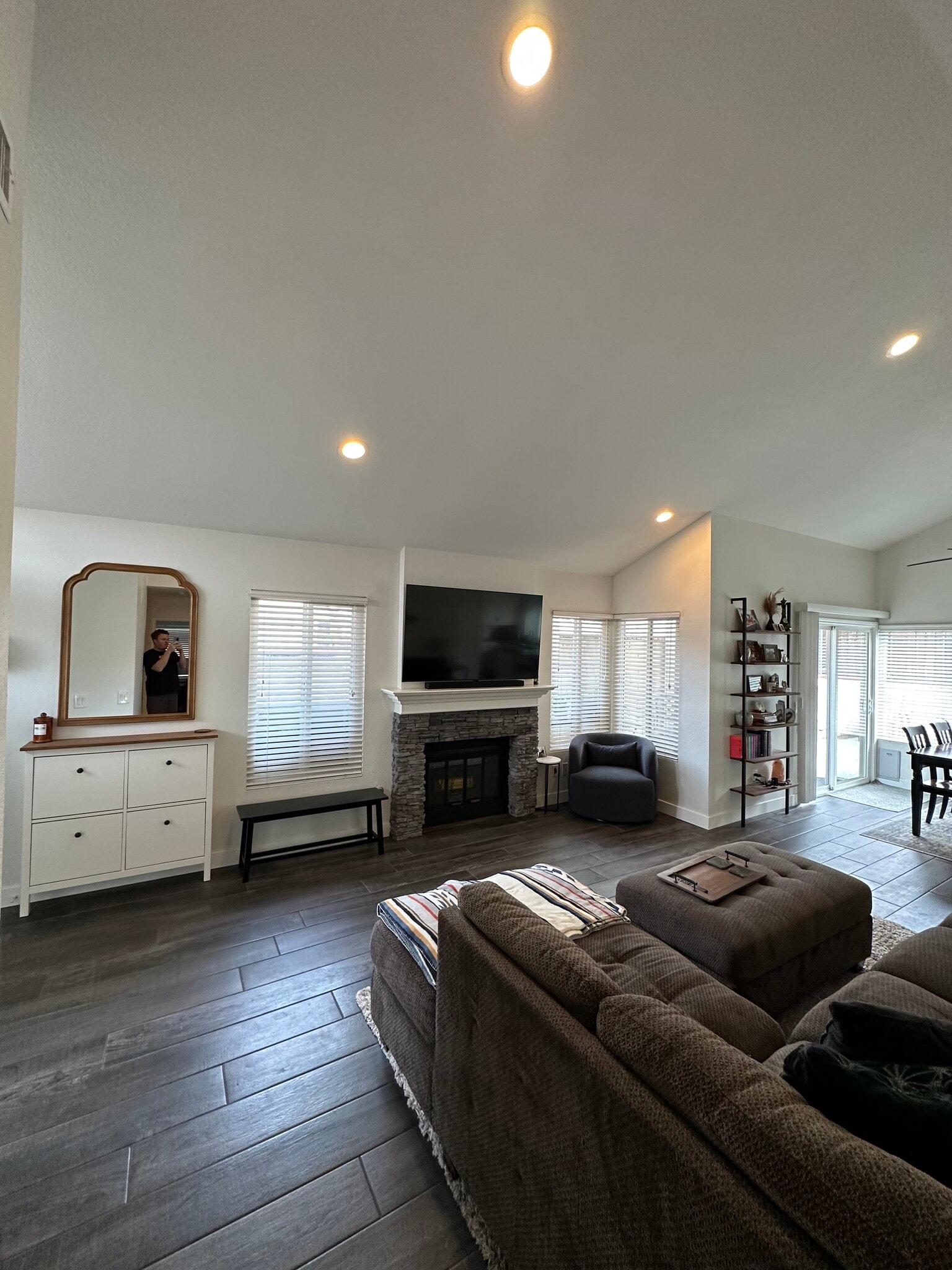 Building Photo - 12411 Silkleaf Ave