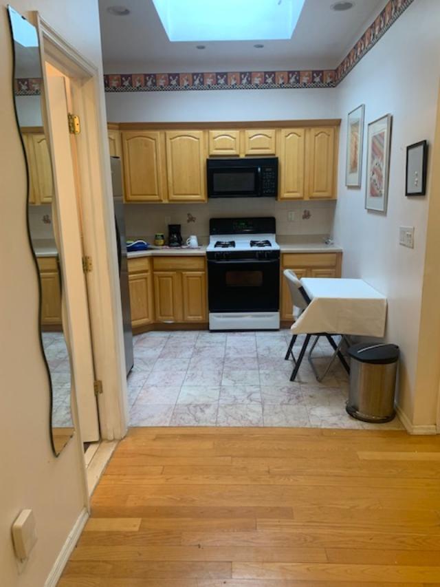 Primary Photo - 3205 Quentin Rd