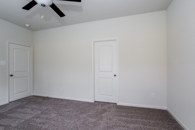 Building Photo - 27008 Leonardo Dr