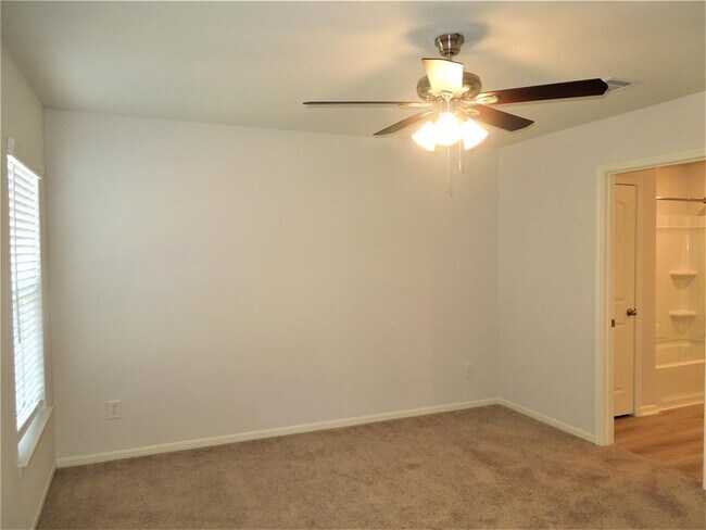 Building Photo - 10506 Copper Ridge Dr