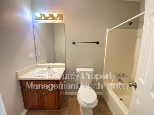 Building Photo - 67 Winchester Ct