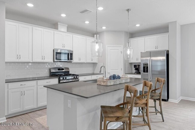 Building Photo - 75457 Banyan Wy