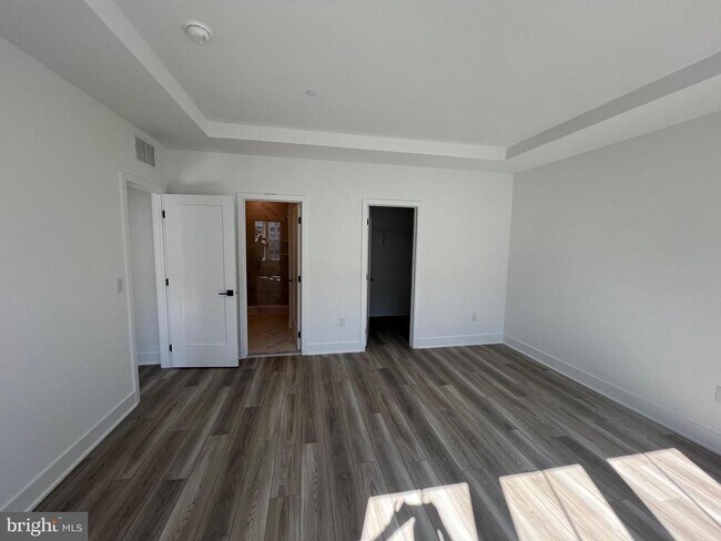 Building Photo - 10106 Donatello Dr