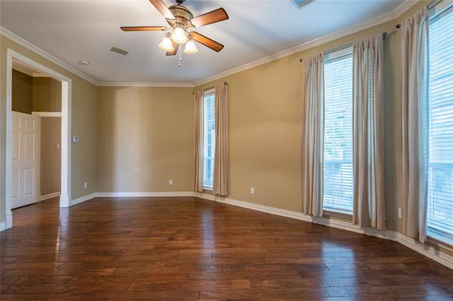 Building Photo - 325 Highland Oaks Cir