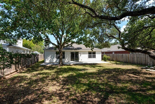 Building Photo - 2109 Kimra Ln