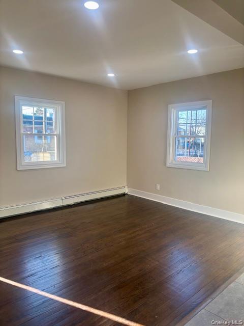 Building Photo - 1026 Glen Cove Ave