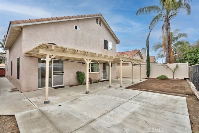 Building Photo - 24055 Golden Pheasant Ln