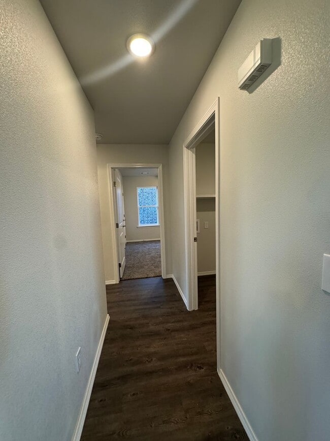 Building Photo - New build "Be the 1st to live THERE" 3/2/2...