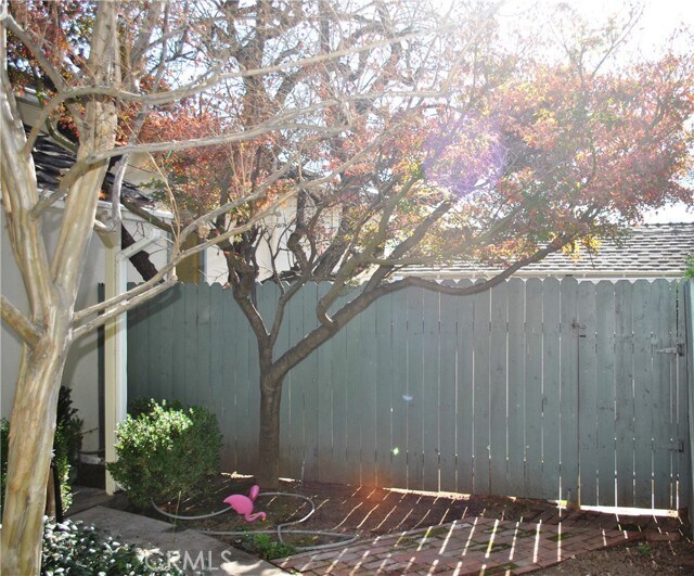 Primary Photo - 168 Merrill Ave