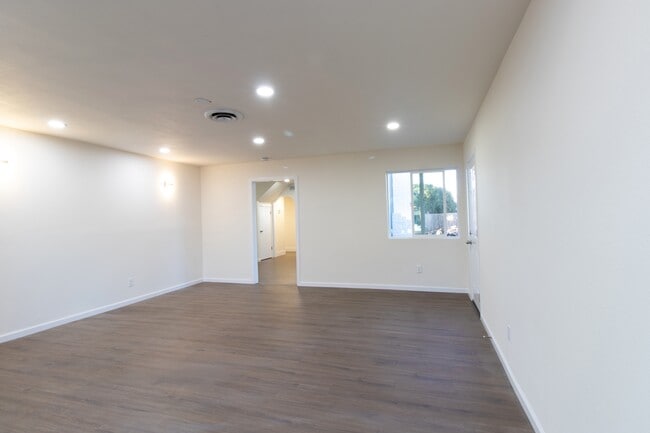 Building Photo - 1771 Tulane Ave