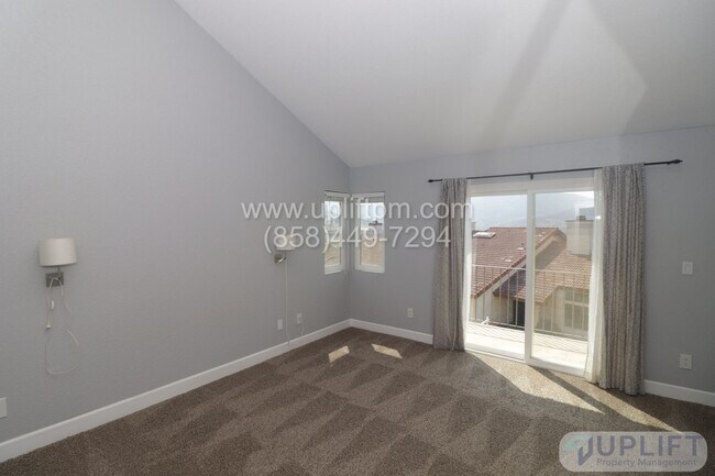 Building Photo - Beautiful Spring Valley home, tri floor 4 ...