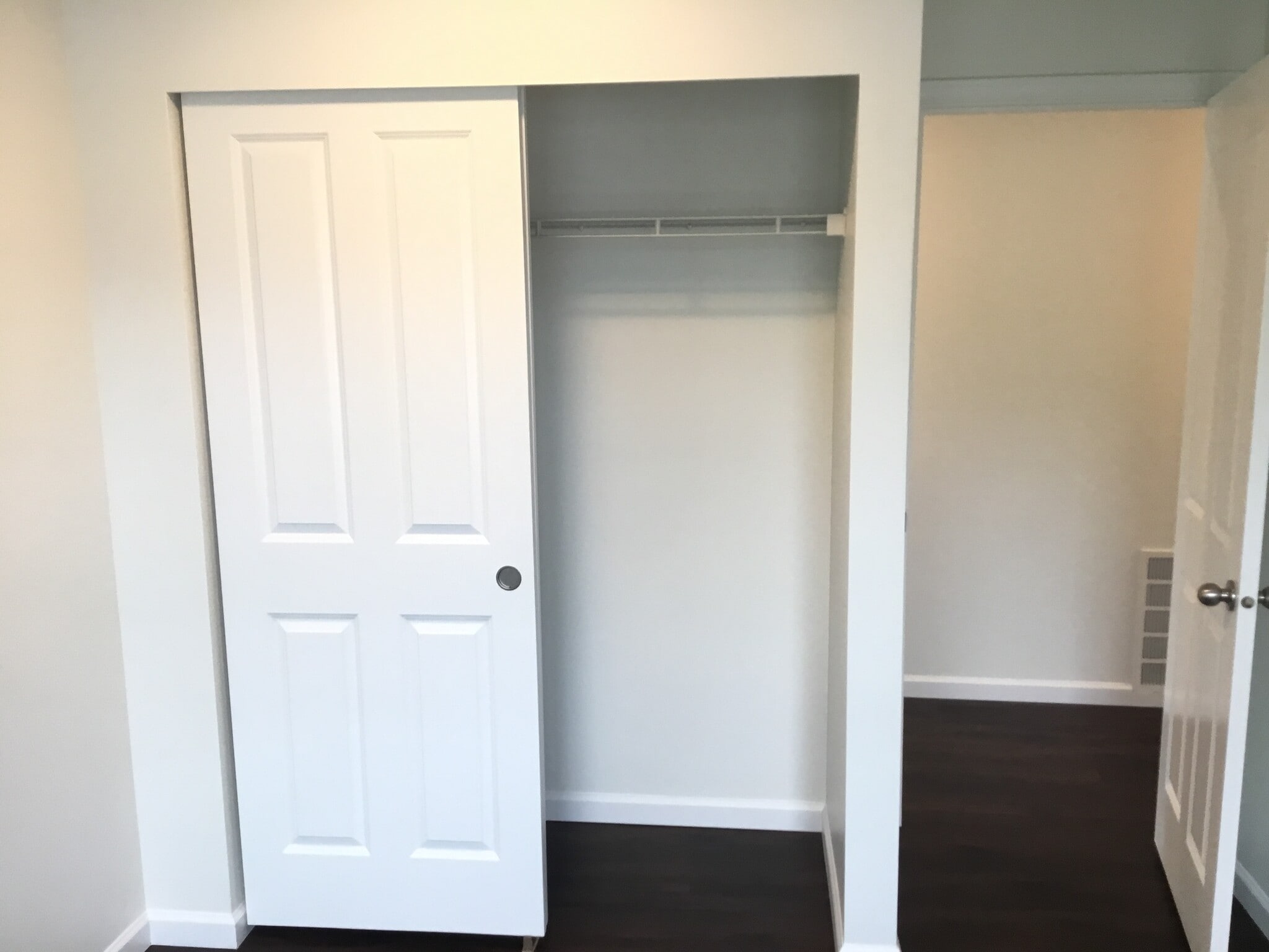 Building Photo - 1142 Ebbets Dr