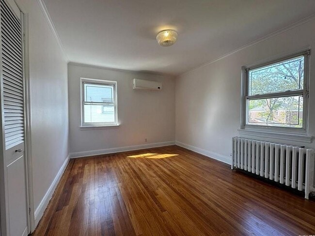 Building Photo - 76-12 175th St