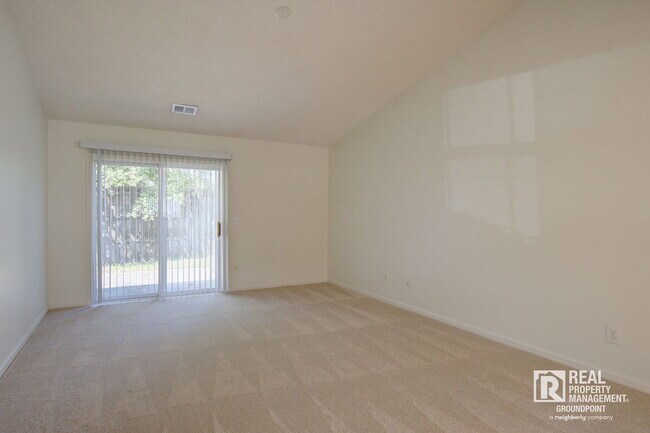 Building Photo - 239 Dupont Way