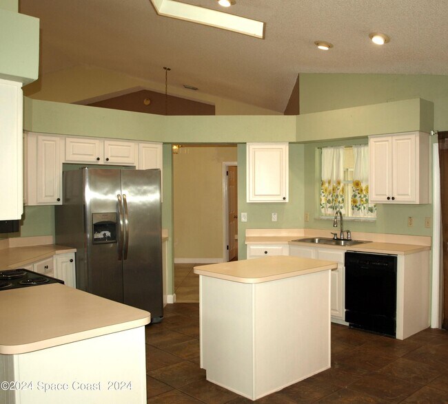 Building Photo - 1170 Briar Run Cir