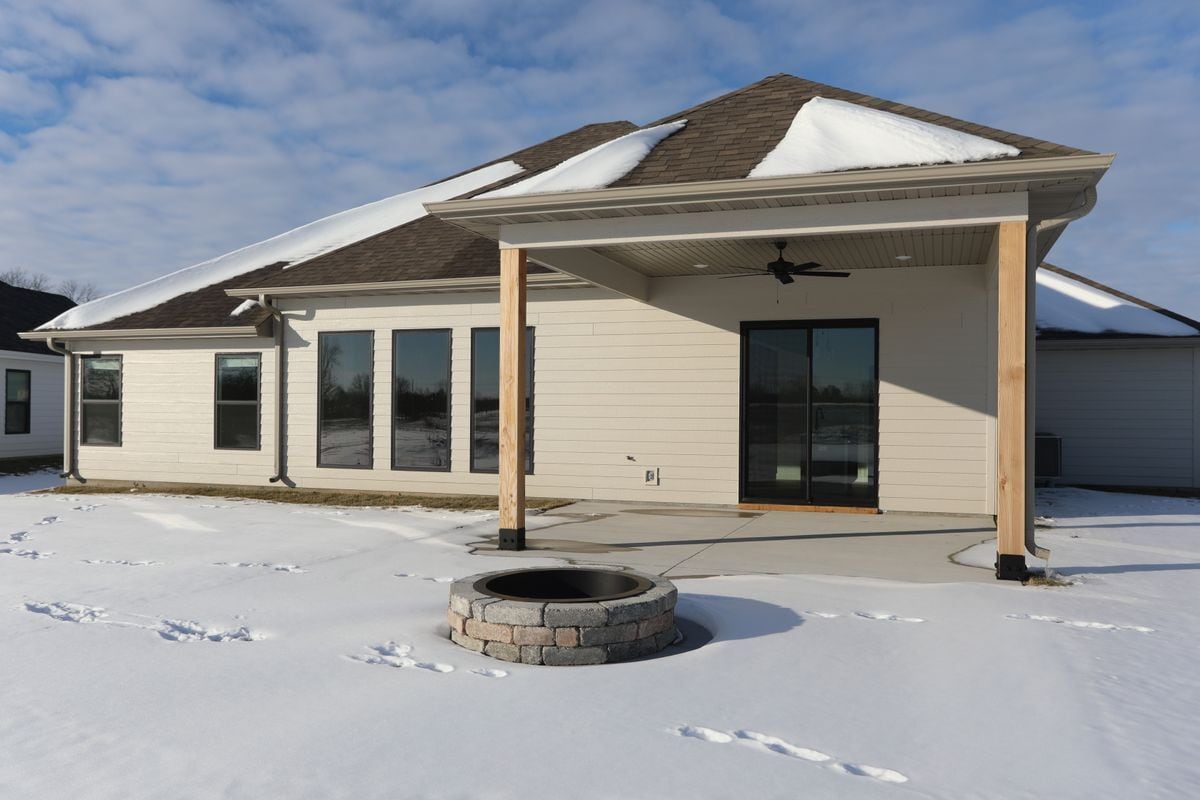 Building Photo - 4408 Royal County Rd