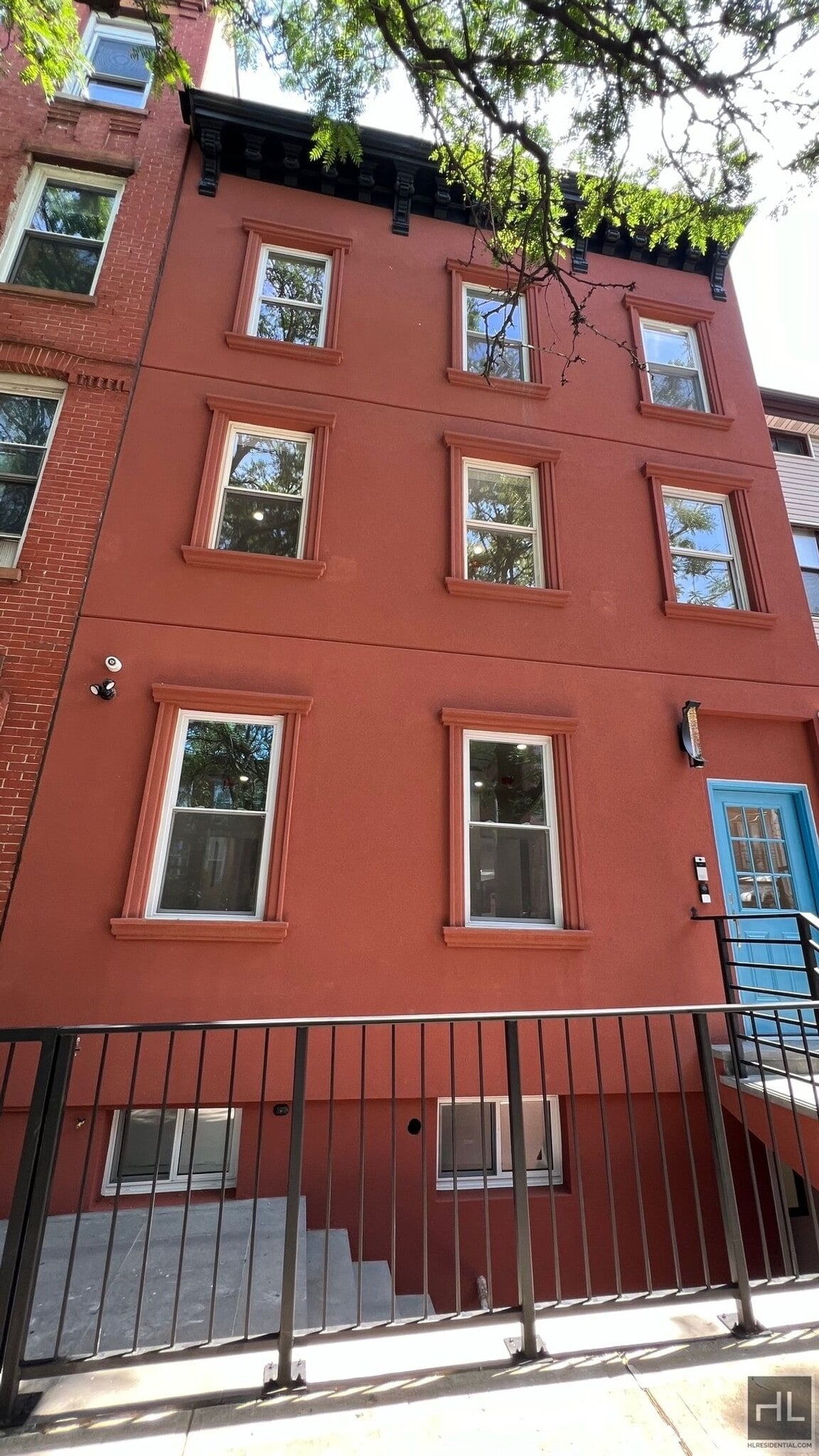 Building Photo - 100% GUT RENOVATED DUPLEX  with PRIVATE GA...