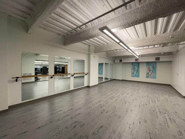 Building Photo - 82 3rd St