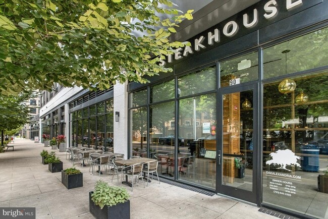 Building Photo - 801 N Fairfax St