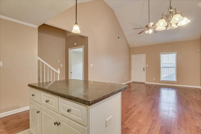 Building Photo - 140 Grove Landing Ct