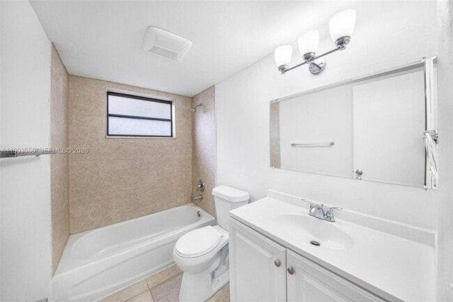 Building Photo - 1283 W 42nd St