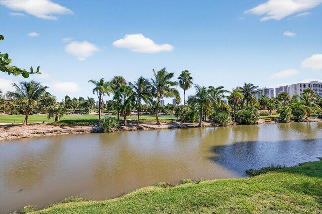 Building Photo - 19501 W Country Club Dr