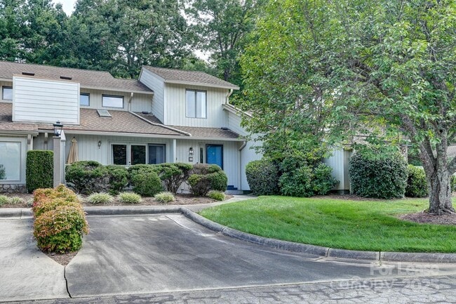 Building Photo - 108 Cloverleaf Ln