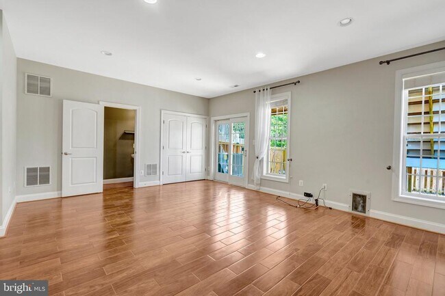 Building Photo - 6830 Hartzell Hill Ln