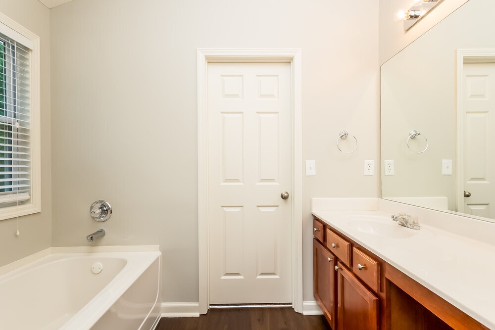 Building Photo - 1582 Thornwick Trace