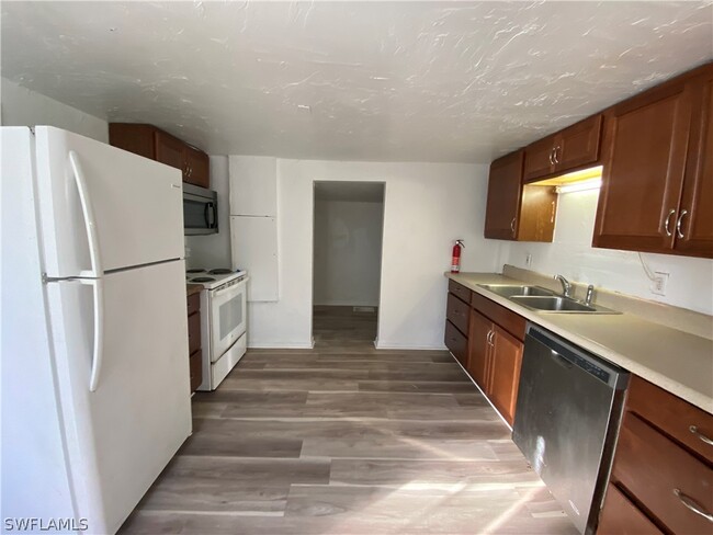 Building Photo - 8711 Ortiz Cir