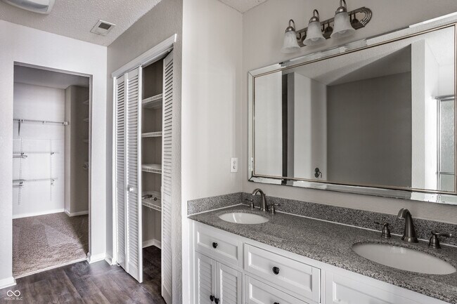 Building Photo - 12703 Courage Crossing