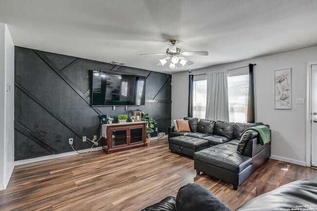 Building Photo - 5619 Red Canyon