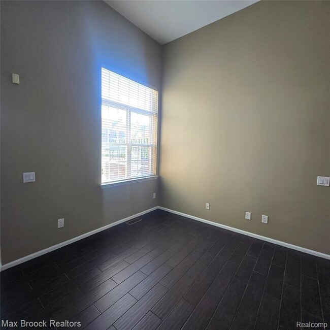 Building Photo - 1643 Campau Farms Cir