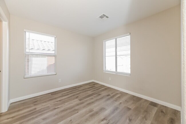 Building Photo - 10441 Anacostia St