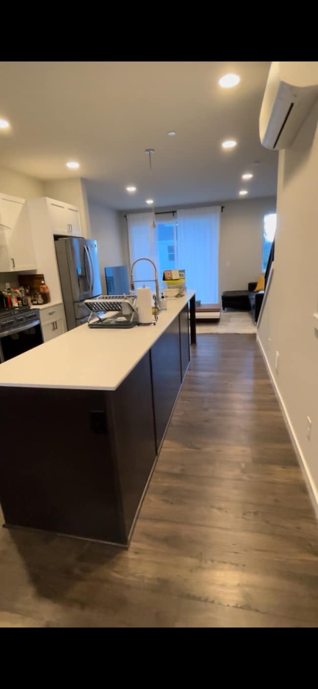 Building Photo - 14527 1st Ave NE