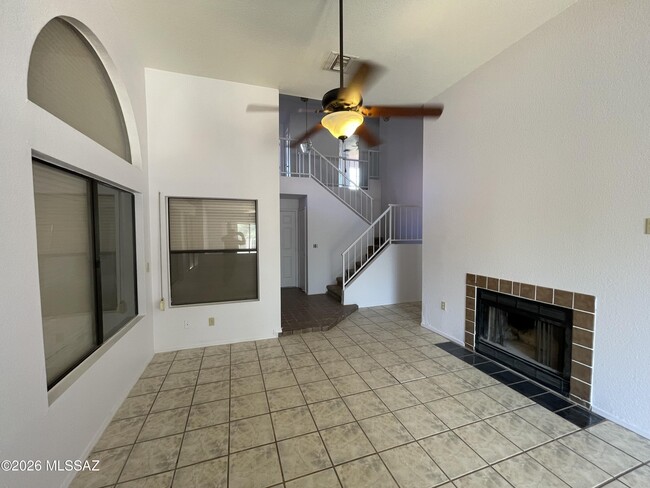 Building Photo - 4685 W Lessing Ln