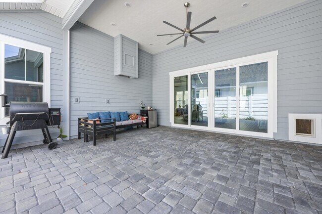 Building Photo - Beautiful Home in Town of Tioga