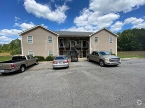 Building Photo - Silver Creek Holdings - Bldg 4