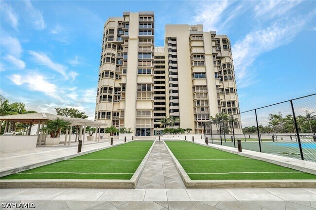 Building Photo - 4051 Gulf Shore Blvd N
