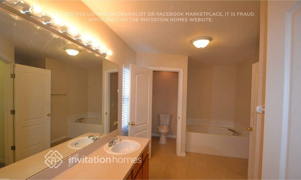 Building Photo - 222 Traditions Dr