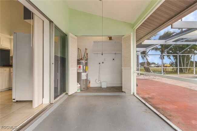 Building Photo - 930 SW 37th Ln