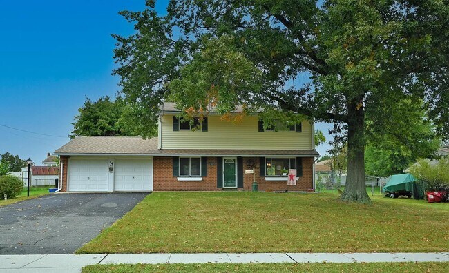 Building Photo - 24 Langley Rd
