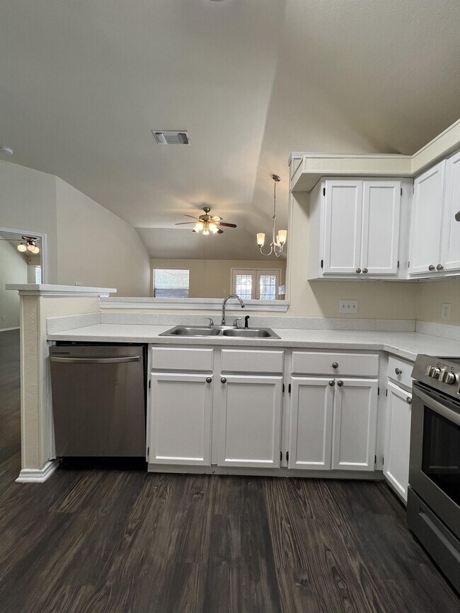 Building Photo - 3701 Habersham