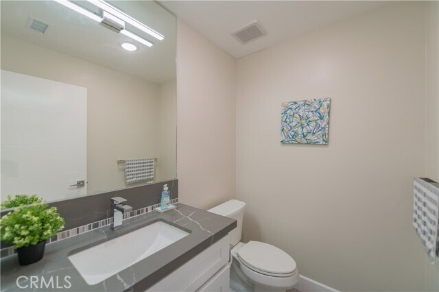 Building Photo - 2206 Via Mariposa E