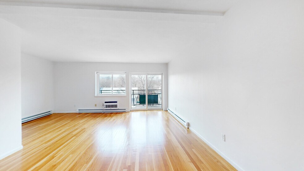 Building Photo - 530 Highland Ave