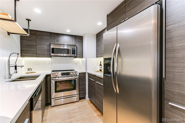 Building Photo - 350 Detroit St