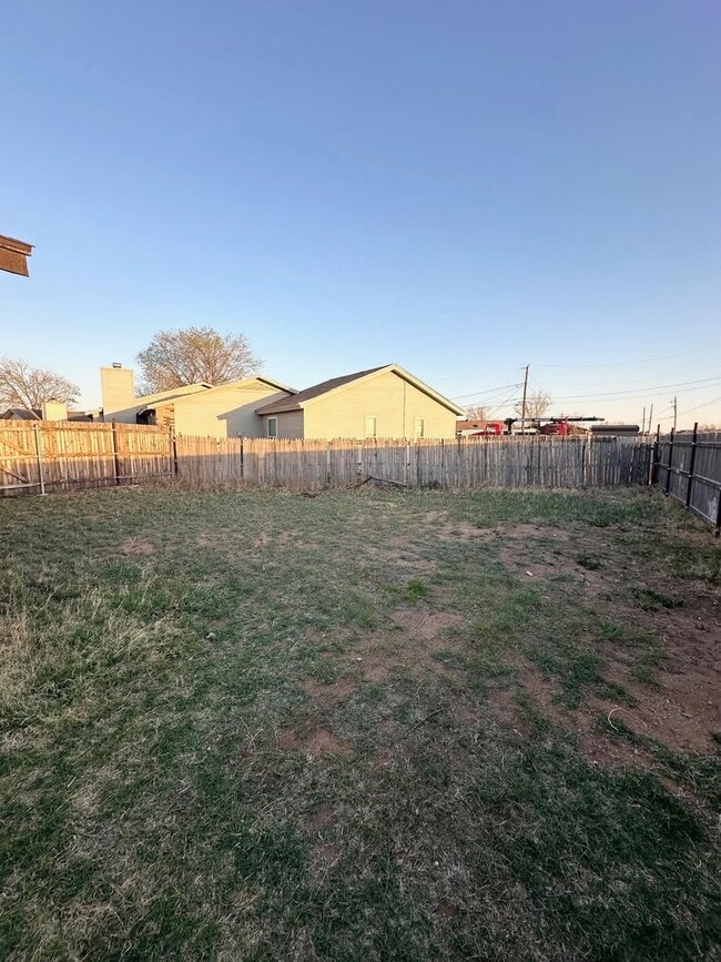 Building Photo - 1 Bedroom 1 Bathroom For Lease