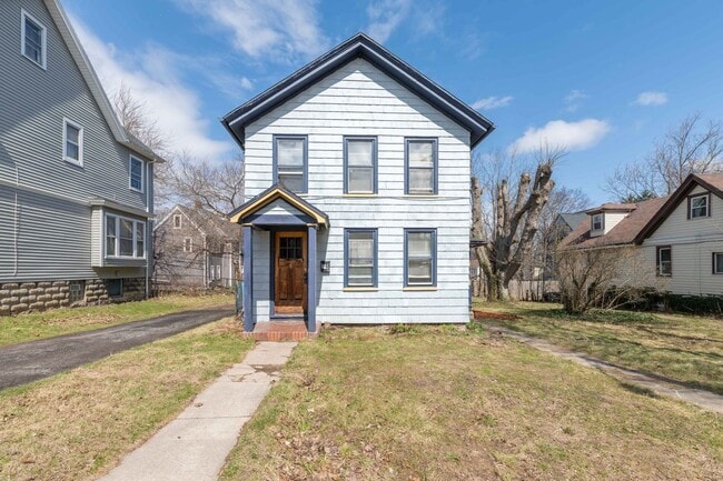 Building Photo - 54 Sanford St