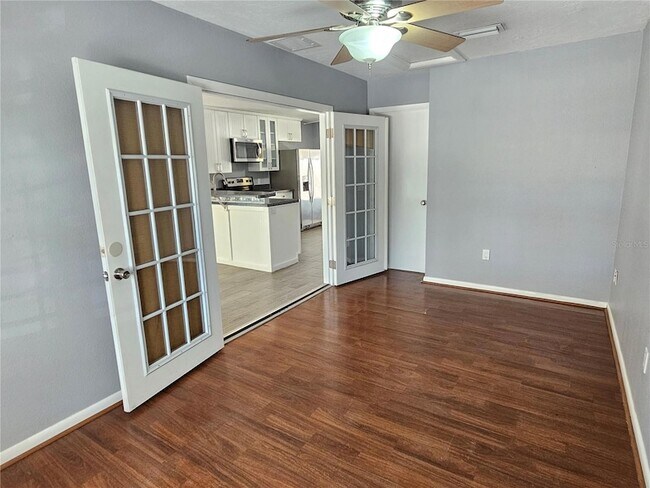 Building Photo - 272 Loyola Rd