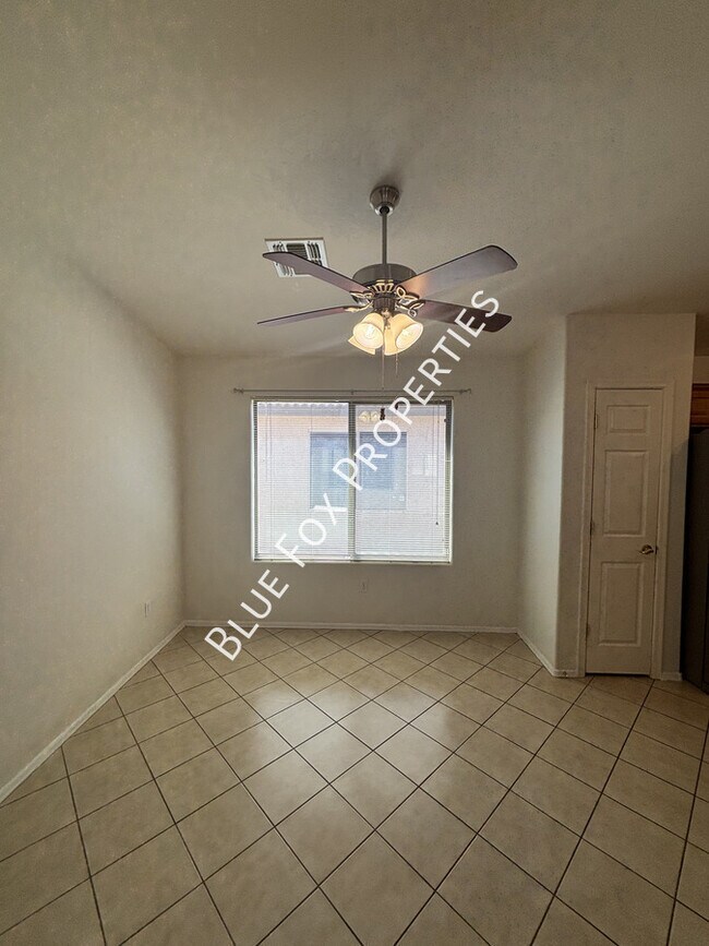 Building Photo - 7135 S Oakbank Dr